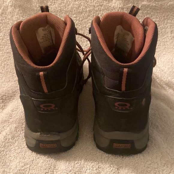 Hiker style Dakota boot - Picture 3 of 7